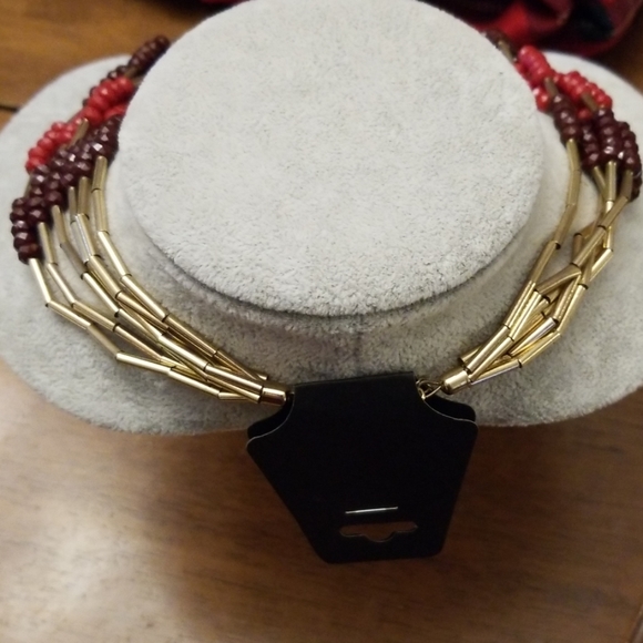 $5 ITEM. Pretty multiple strand necklace. MUST BUNDLE WITH TWO OTHER ITEMS - Picture 3 of 6